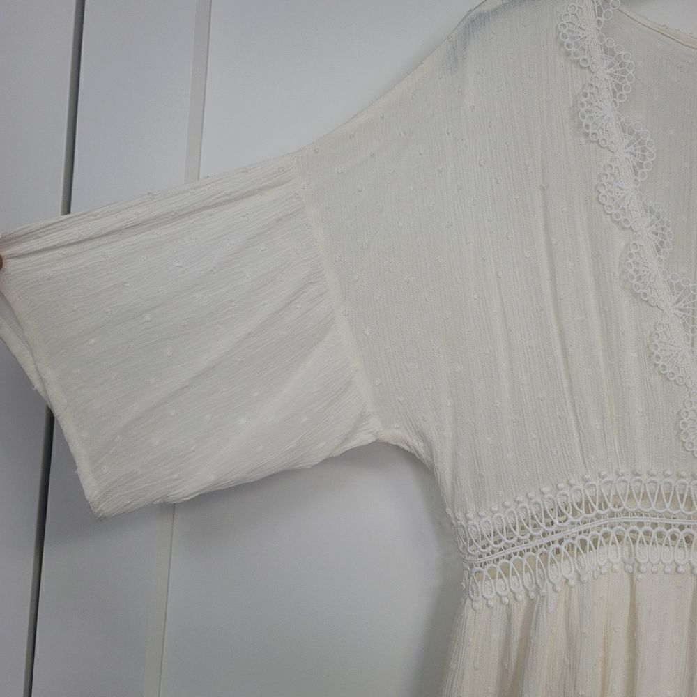 Boho Lace-Trim Cream Maxi Dress with Crochet Waist - Picture 3 of 14